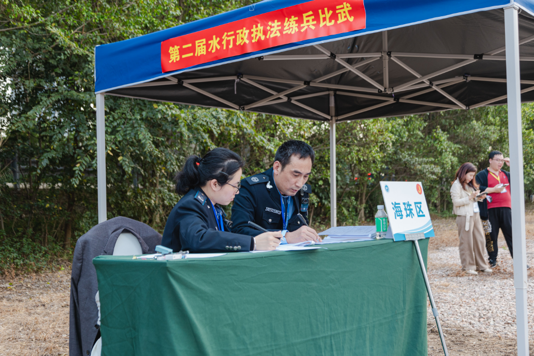 执法10.jpg